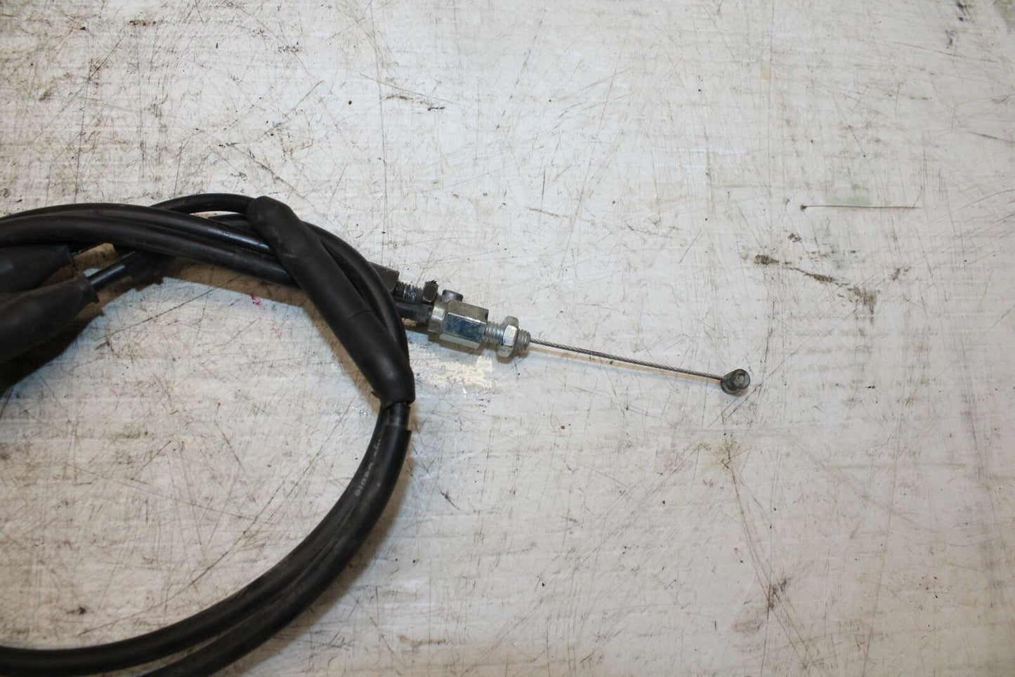 08-16 YAMAHA YZF R6 THROTTLE CABLES LINES BB365