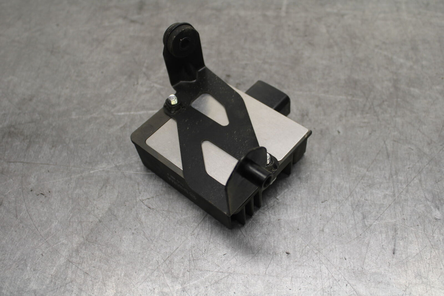 18-24 KAWASAKI NINJA 650 RECTIFIER VOLTAGE REGULATOR BB725