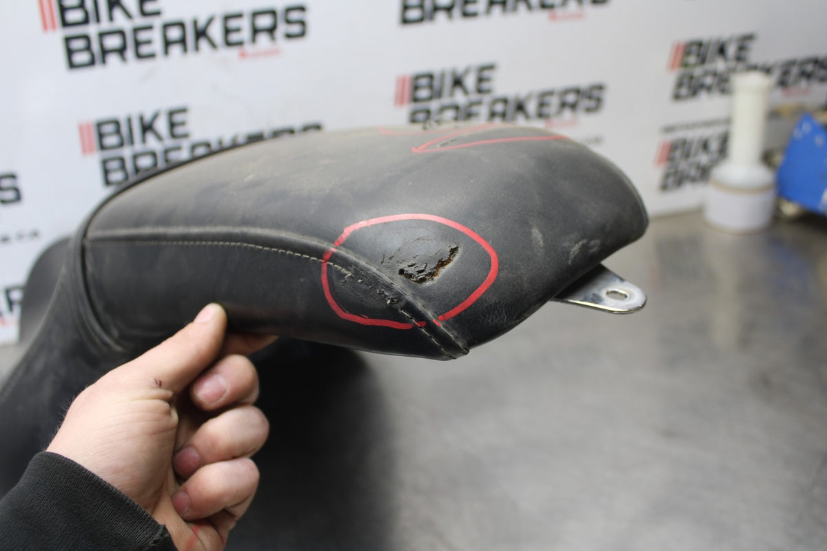 03-08 HONDA VTX1300C FRONT REAR SEAT SADDLE BB868