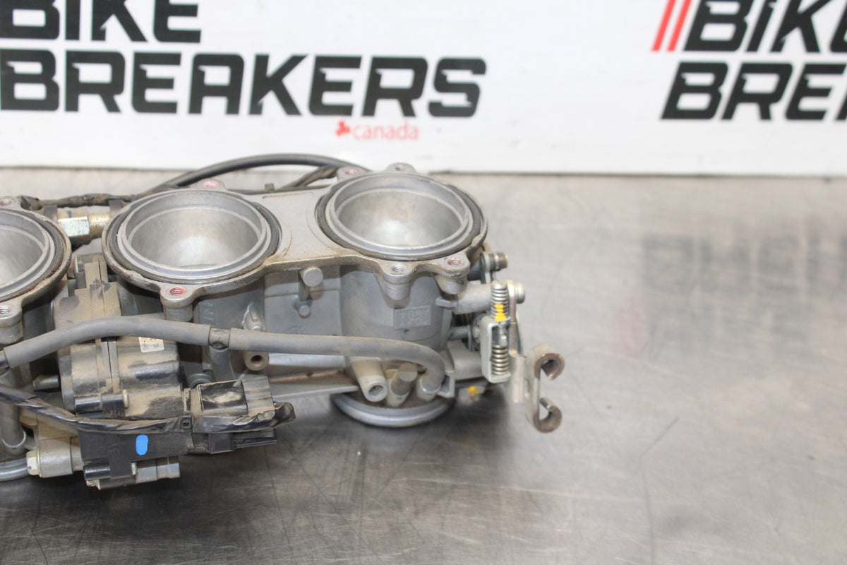 08 KAWASAKI NINJA ZX10R MAIN FUEL INJECTORS / THROTTLE BODIES BB902