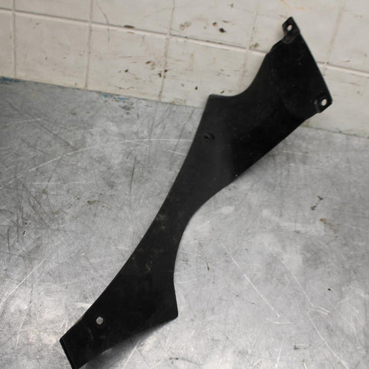 08-16 YAMAHA YZF R6 RIGHT INNER FAIRING COWL PANEL TRIM 13S-2836M-00-00 BB451