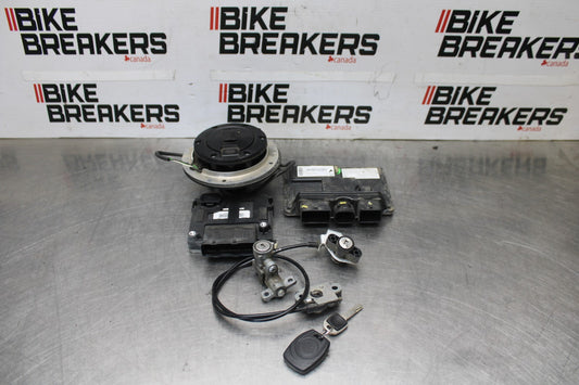 22 HARLEY-DAVIDSON PAN AMERICA 1250 IGNITION FOB KEY GAS CAP LOCK SET BB910