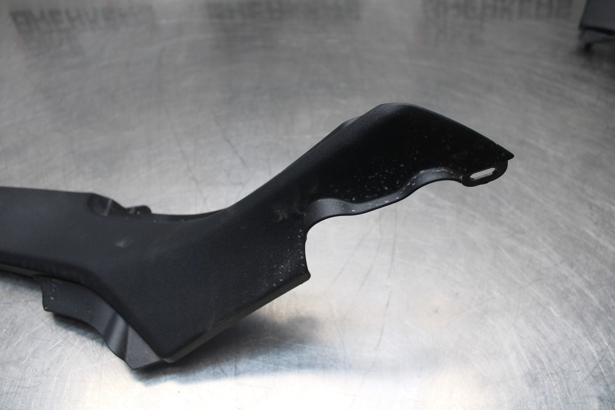 22-25 YAMAHA YZF R7 RIGHT LEFT FRONT SIDE SEAT PANELS TRIMS COWLS FAIRINGS BB00