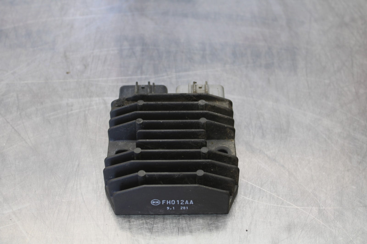 09 YAMAHA V STAR 950 RECTIFIER VOLTAGE REGULATOR BB172