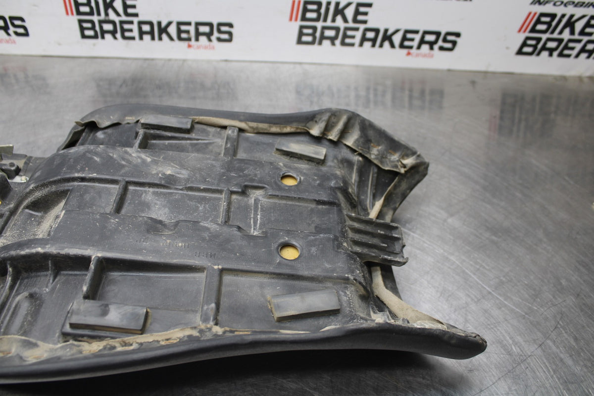 98-05 HONDA SUPER HAWK 1000 VTR1000F FRONT REAR SEAT SADDLE BB821