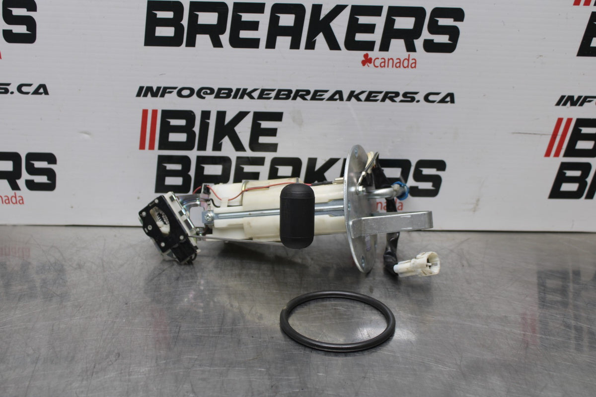 08-10 SUZUKI GSXR 600 FUEL PUMP GAS PETROL SENDER UNIT BB765