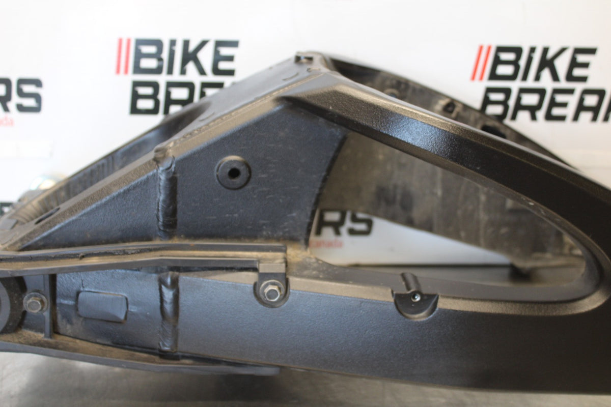 18 SUZUKI GSXR750 REAR SWINGARM BACK SUSPENSION SWING ARM BB891