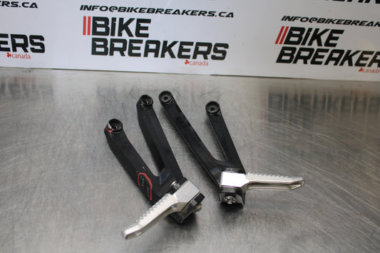 10-11 BMW S1000RR REAR BACK PASSENGER PEG SET PAIR BB168