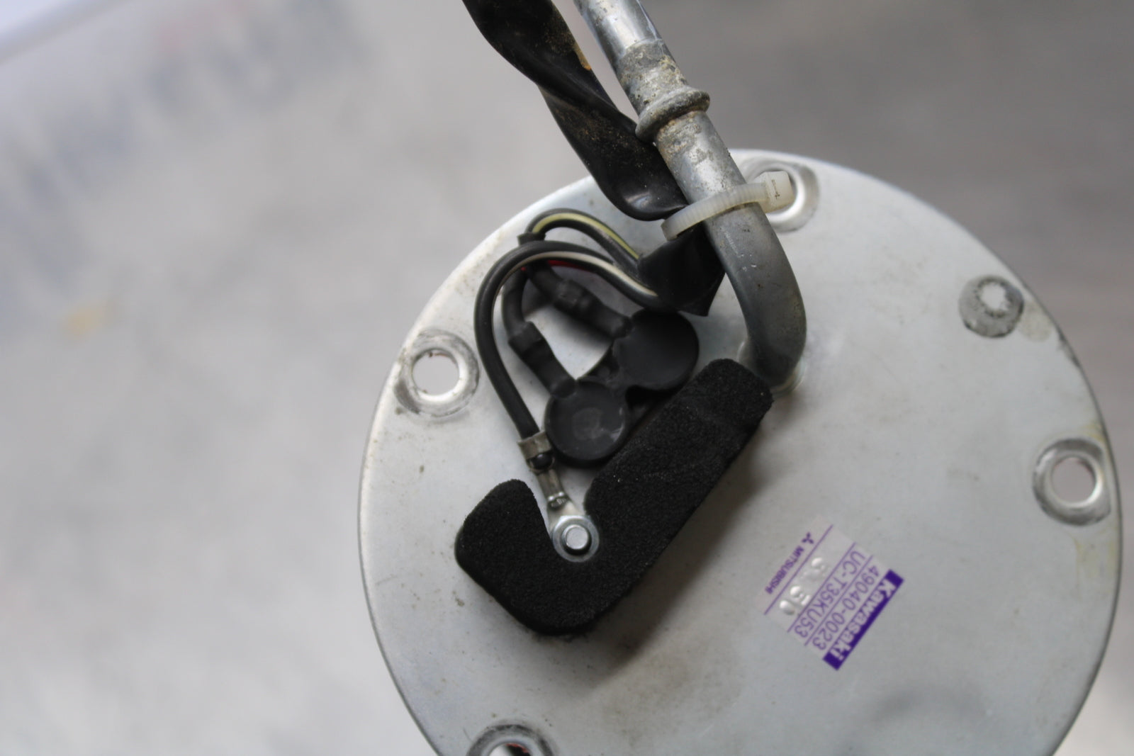 13-18 KAWASAKI NINJA ZX6R FUEL PUMP GAS PETROL SENDER UNIT BB143