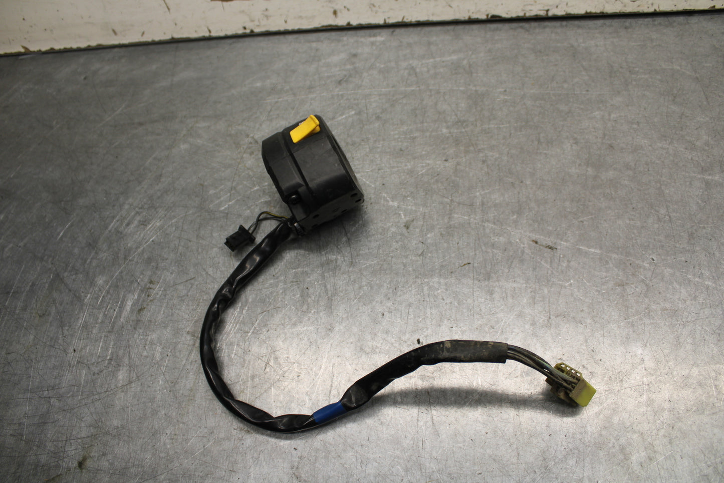06-07 SUZUKI GSXR750 LEFT CLIP ON HANDLE HORN SIGNALS SWITCH SWITCHES BB670