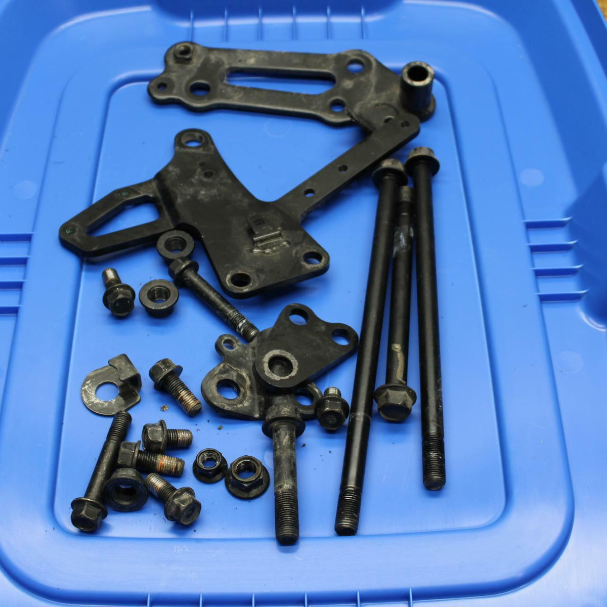 17-20 YAMAHA BOLT XVS950 R-SPEC ENGINE MOUNTING BOLTS HARDWARE BB348