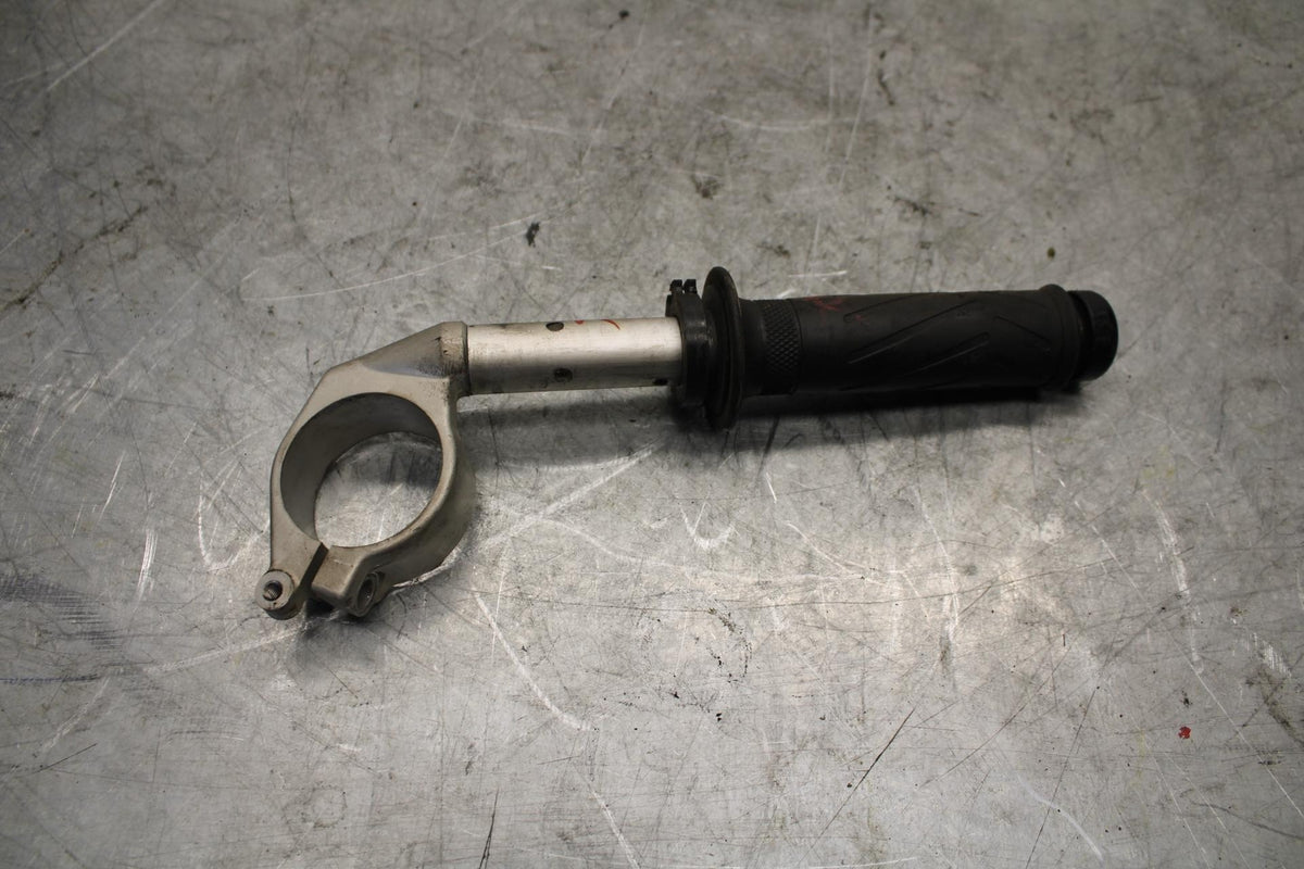 04-06 YAMAHA YZF R1 RIGHT CLIP ON HANDLEBAR BB432