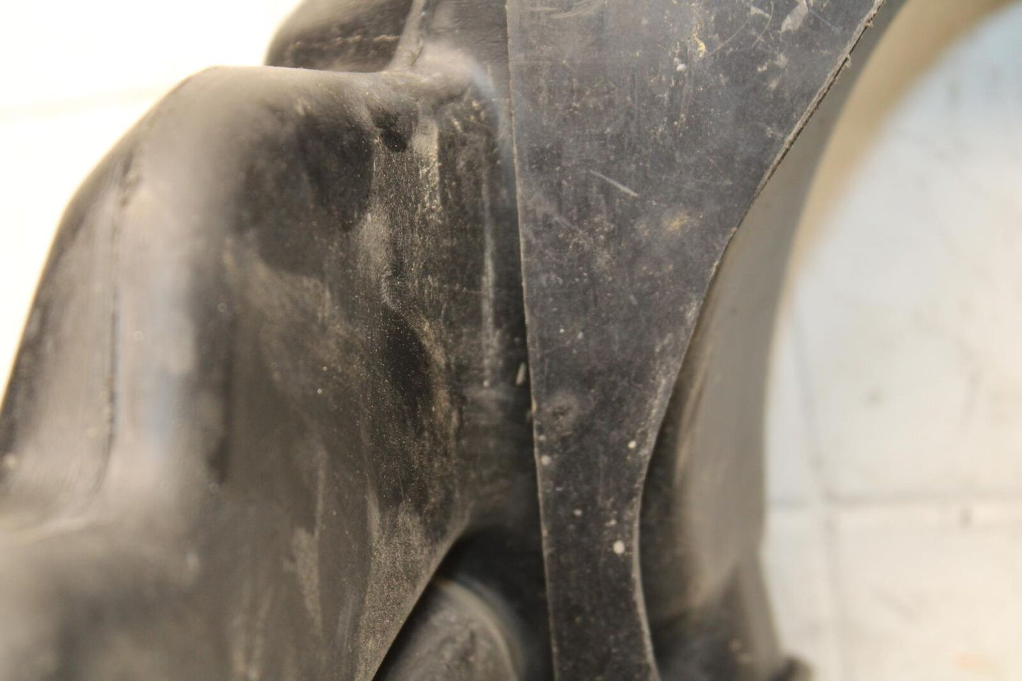 2000 Kawasaki Ninja ZX12R ZX1200A LEFT/ RIGHT RAM AIR INTAKE DUCT SET BB565