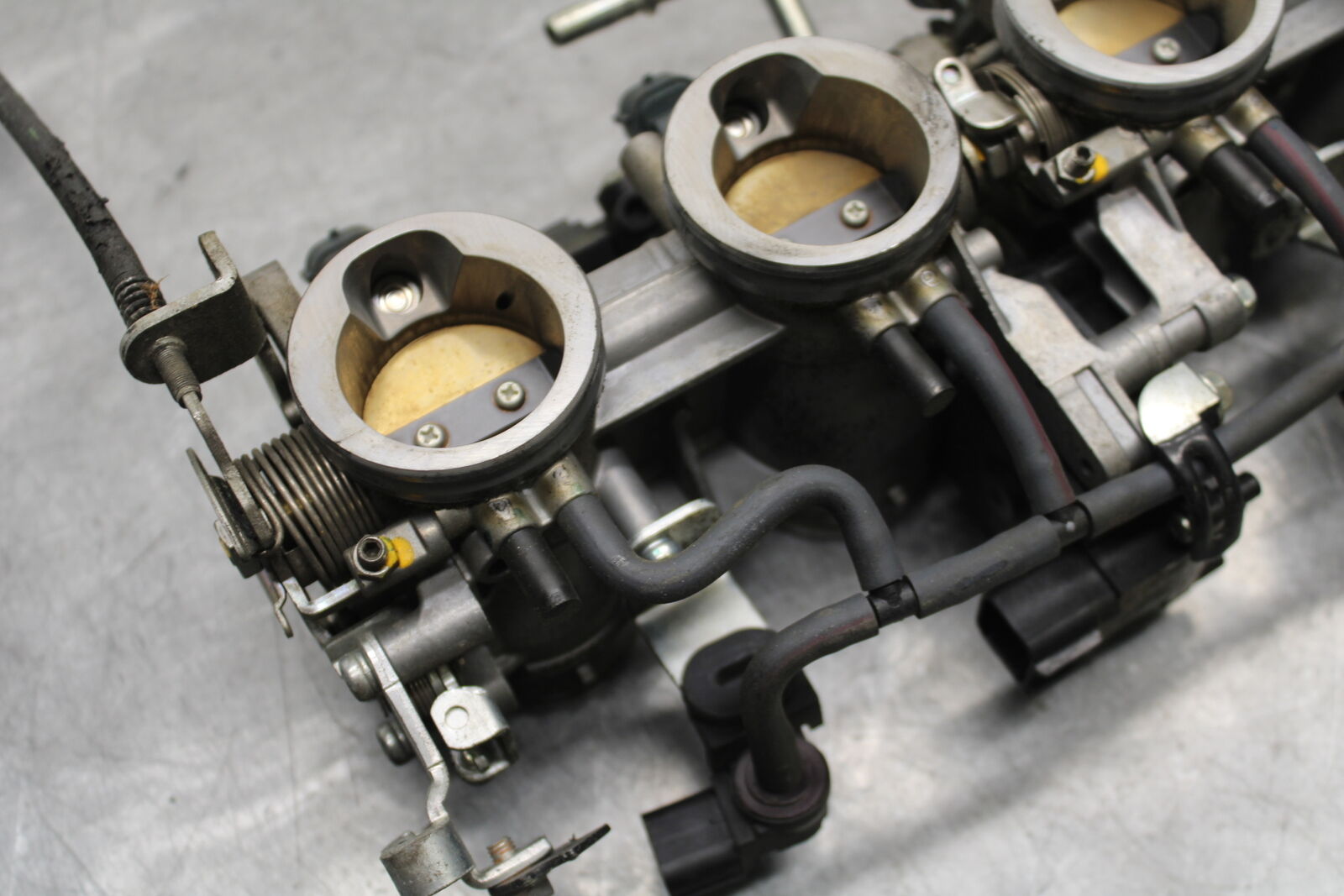 09-12 KAWASAKI NINJA ZX6R MAIN FUEL INJECTORS / THROTTLE BODIES 16163-0128 BB656