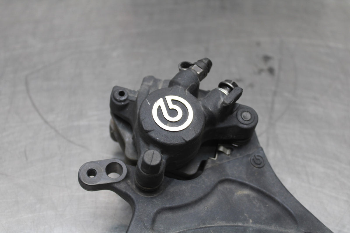14 TRIUMPH STREET TRIPLE ABS REAR BACK BRAKE CALIPER W MOUNT BRACKET BB808