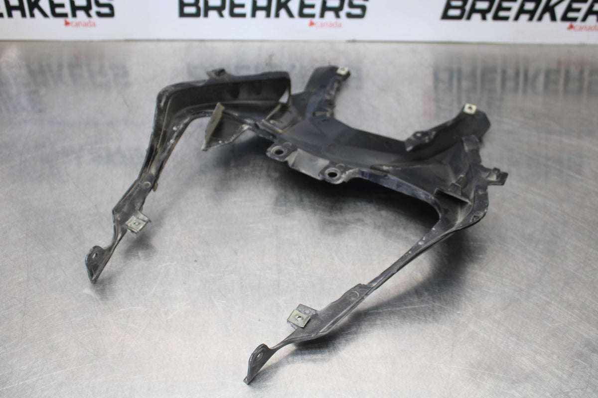19-23 KAWASAKI NINJA ZX6R CENTER REAR BACK TAIL FAIRING COWL BB188
