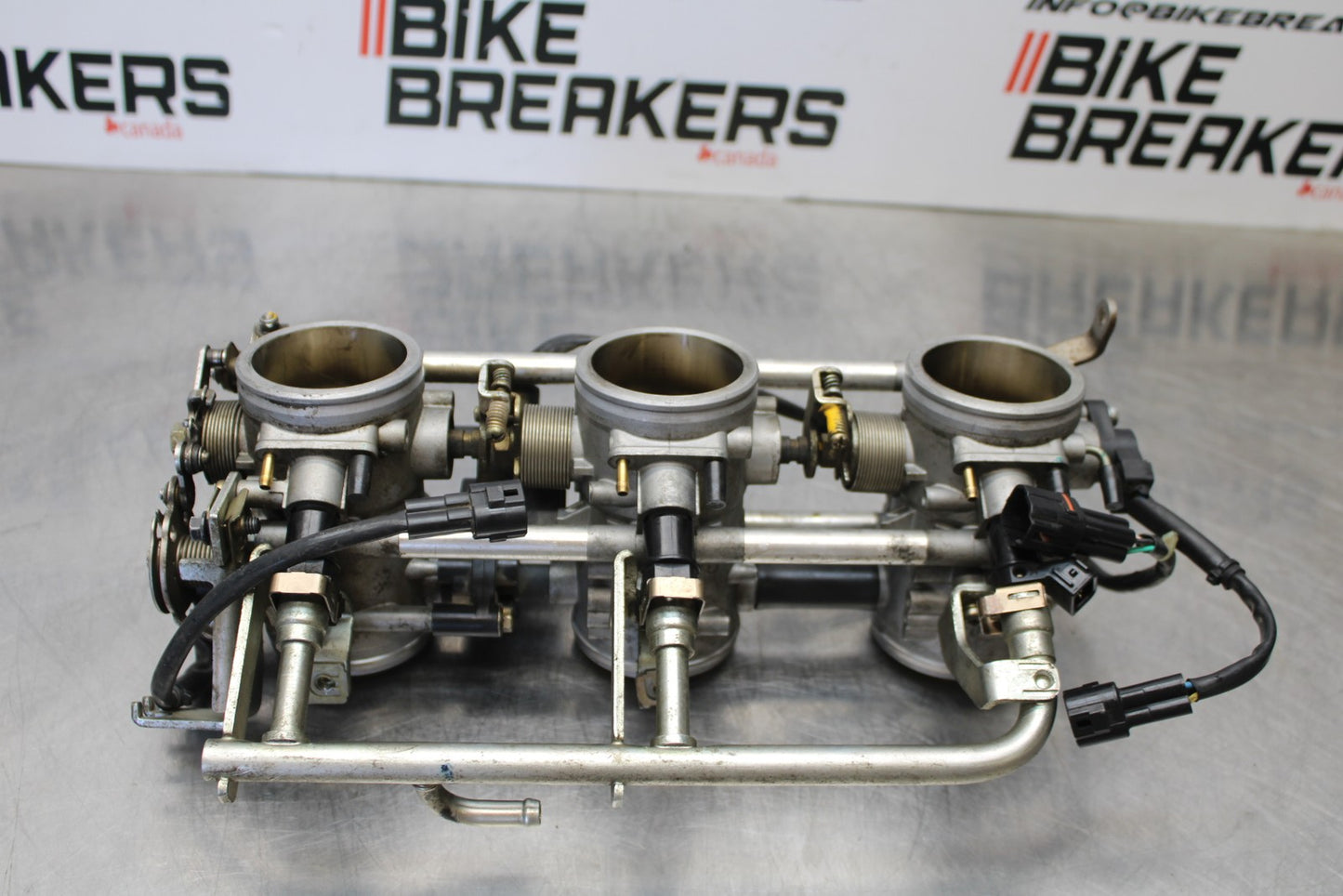 05 TRIUMPH ROCKET III THROTTLE BODY BODIES BB186