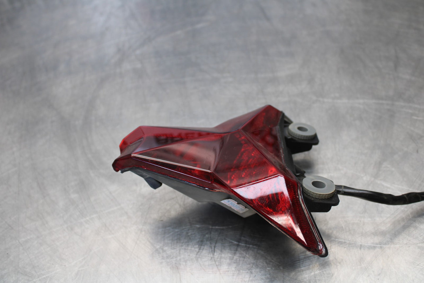 18-23 KAWASAKI NINJA 400 EX400 ABS REAR TAIL TAILLIGHT BACK BRAKE LIGHT BB177