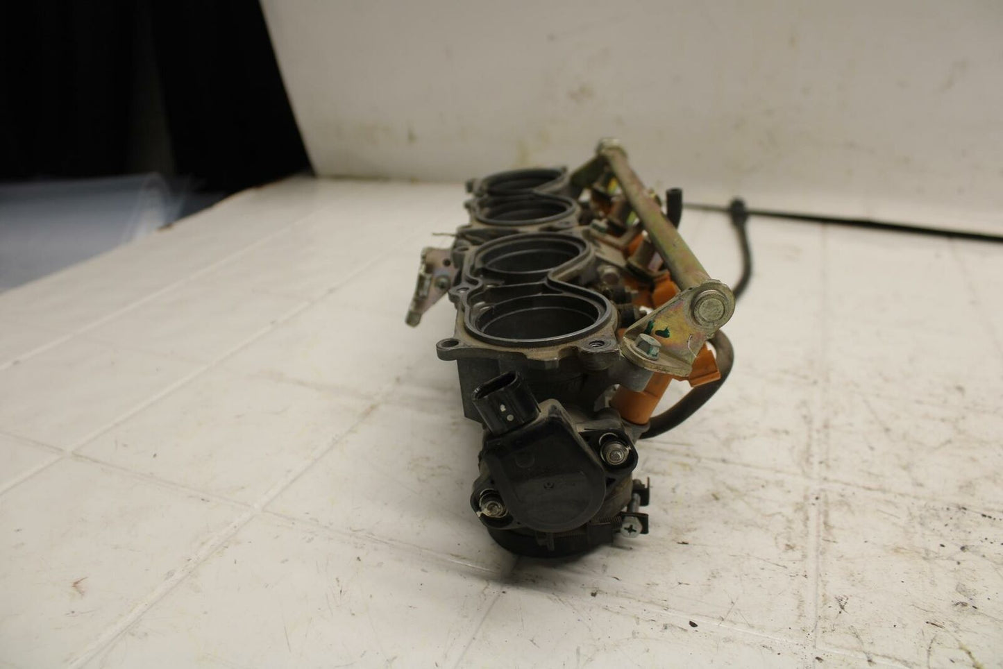 05-06 HONDA CBR600RR MAIN FUEL INJECTORS / THROTTLE BODIES BB399
