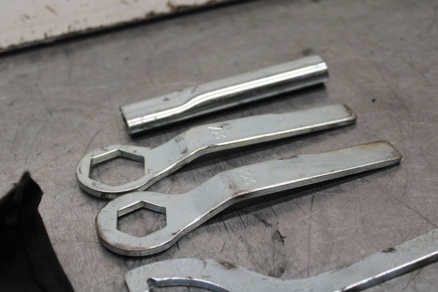 12-17 KAWASAKI ER-6N Z650 STOCK TOOLS OEM TOOL BAG KIT SET BB709