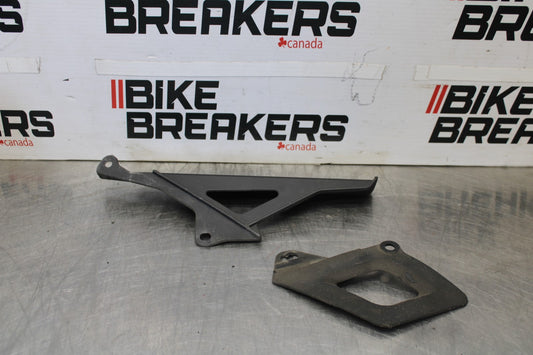 16 APRILIA TUONO V4 1100 REAR BACK DRIVE CHAIN GUARD COVER SHIELD BB905