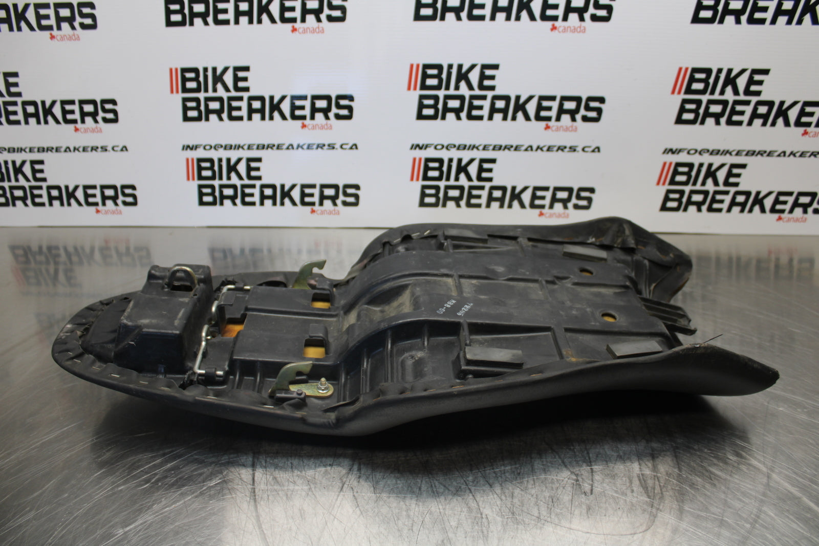 98-05 HONDA SUPER HAWK 1000 VTR1000F FRONT REAR SEAT SADDLE BB152