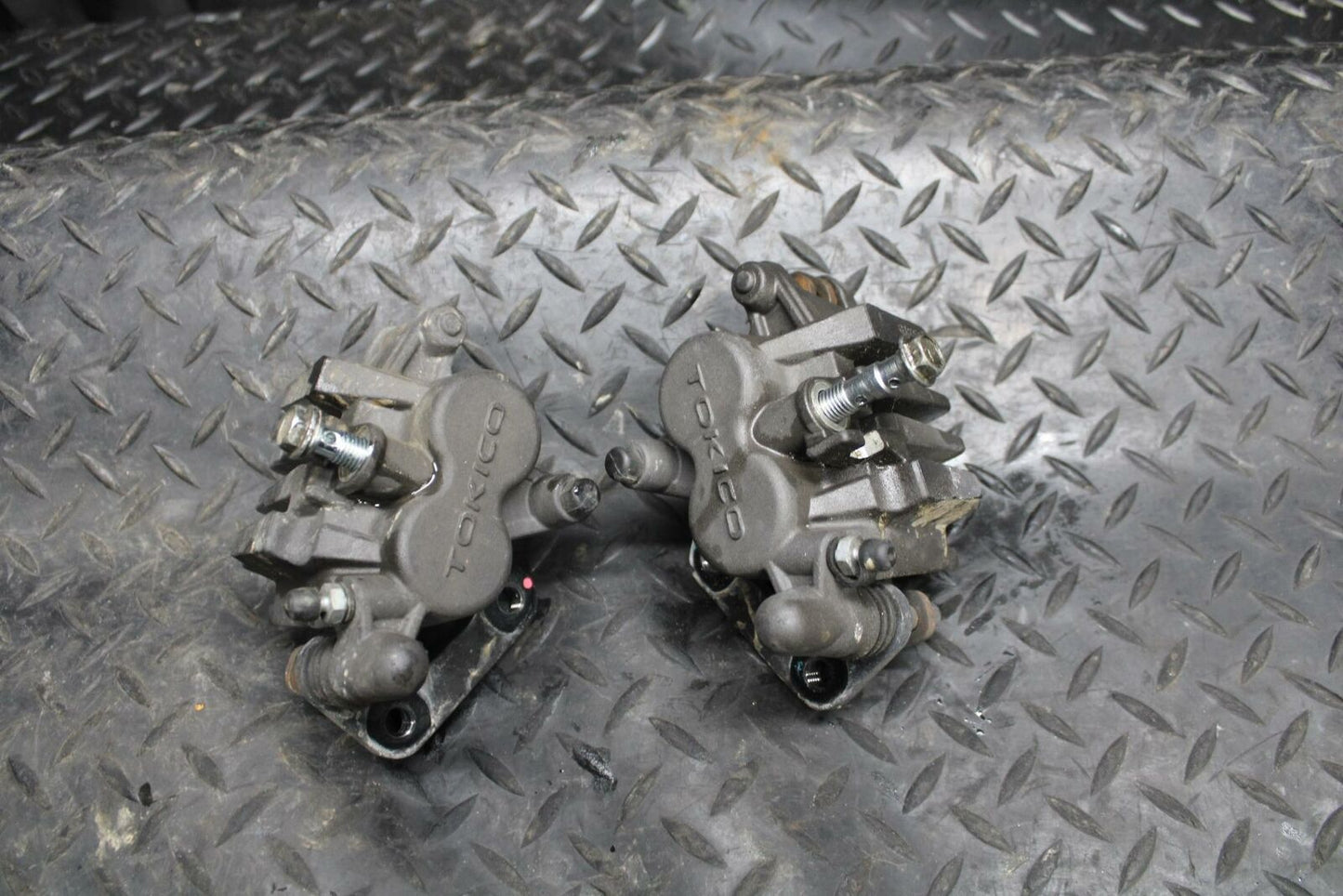 12-17 KAWASAKI NINJA 650 RIGHT LEFT FRONT BRAKE CALIPER SET PAIR CALIPERS BB211