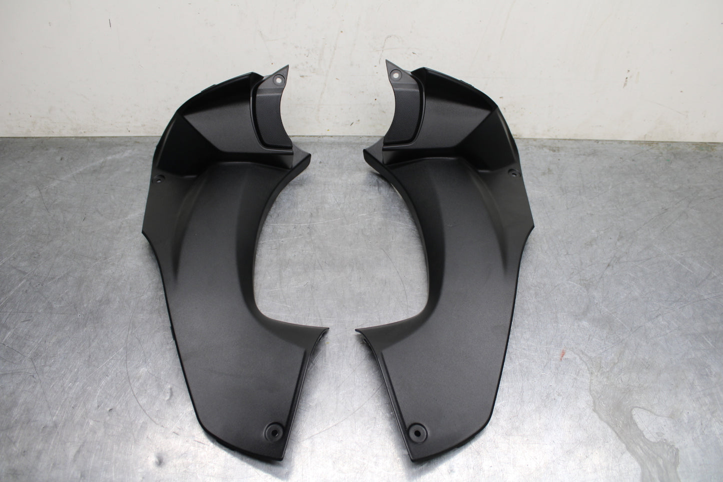 12-25 KAWASAKI NINJA ZX14R RIGHT LEFT FRONT DUCT COVERS PANELS COWLS BB757