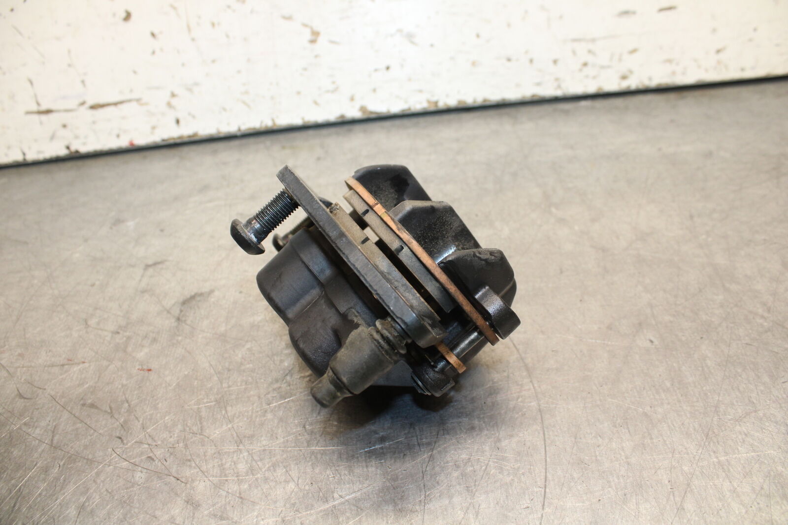 19-24 YAMAHA R3 RIGHT FRONT BRAKE CALIPER BB736