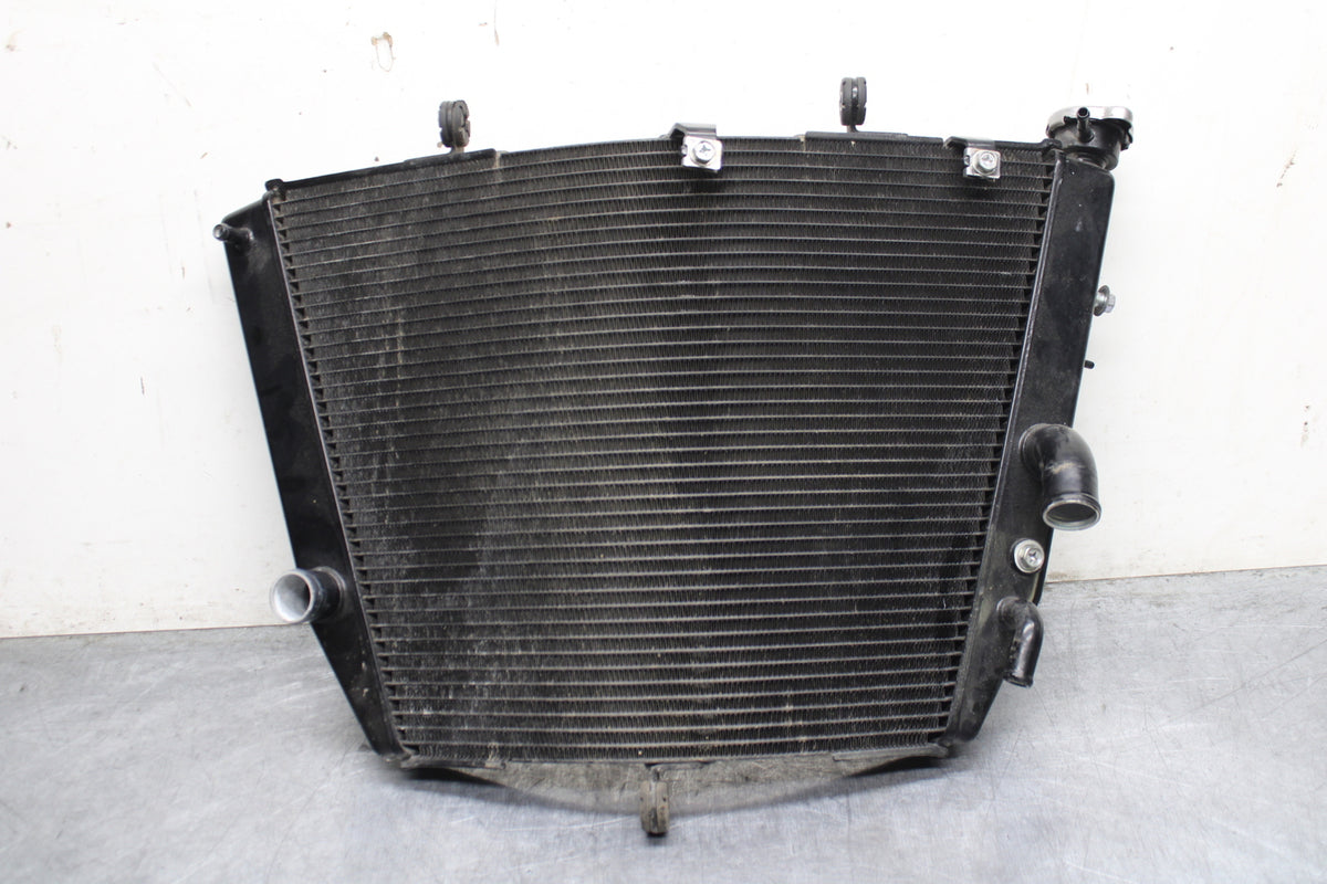 09 SUZUKI GSXR600 ENGINE RADIATOR MOTOR COOLER COOLING RADIATER BB759