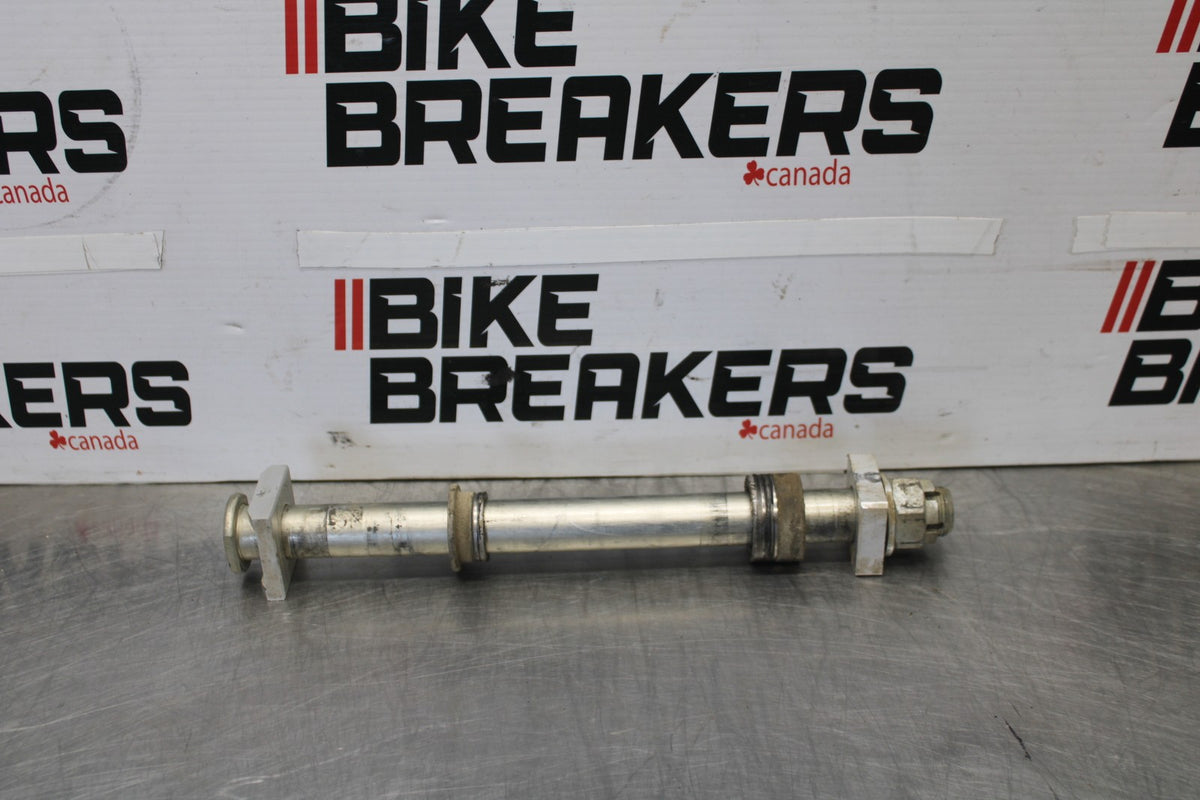 08 KAWASAKI ZX6R REAR AXLE BACK WHEEL RIM PIVOT BOLT AXEL BB896