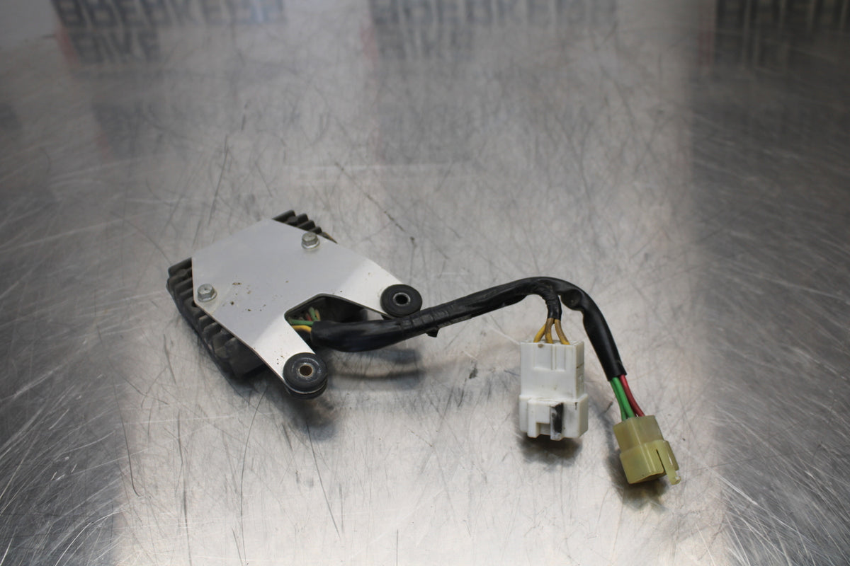 05-06 HONDA CBR600RR RECTIFIER VOLTAGE REGULATOR BB149