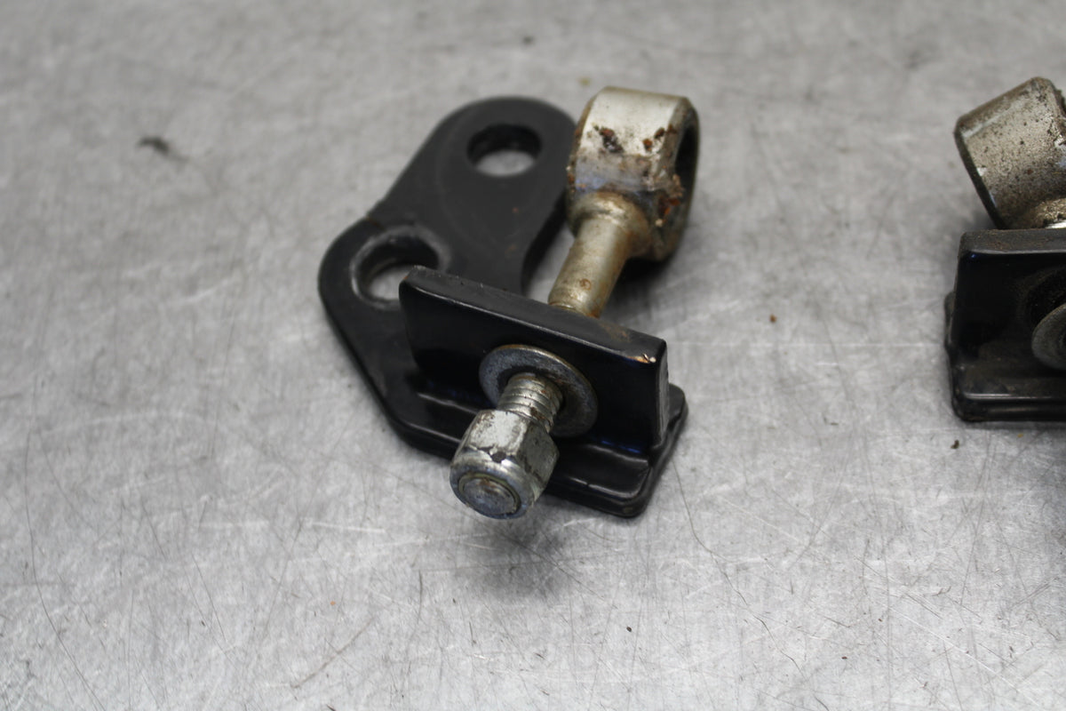 04-16 HARLEY-DAVIDSON SPORTSTER 883 CHAIN TENSIONER ADJUSTMENT BRACKETS BB680