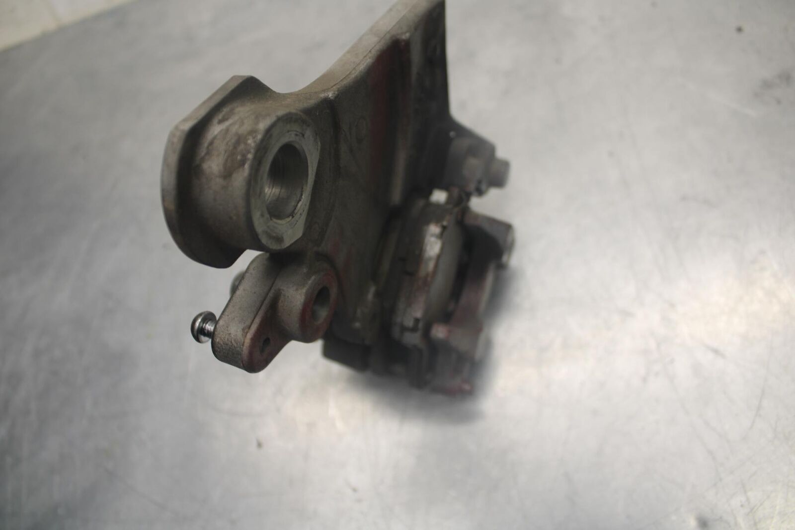 18-20 YAMAHA MT-07  MT-07 ABS REAR BACK BRAKE CALIPER W MOUNT BRACKET BB457
