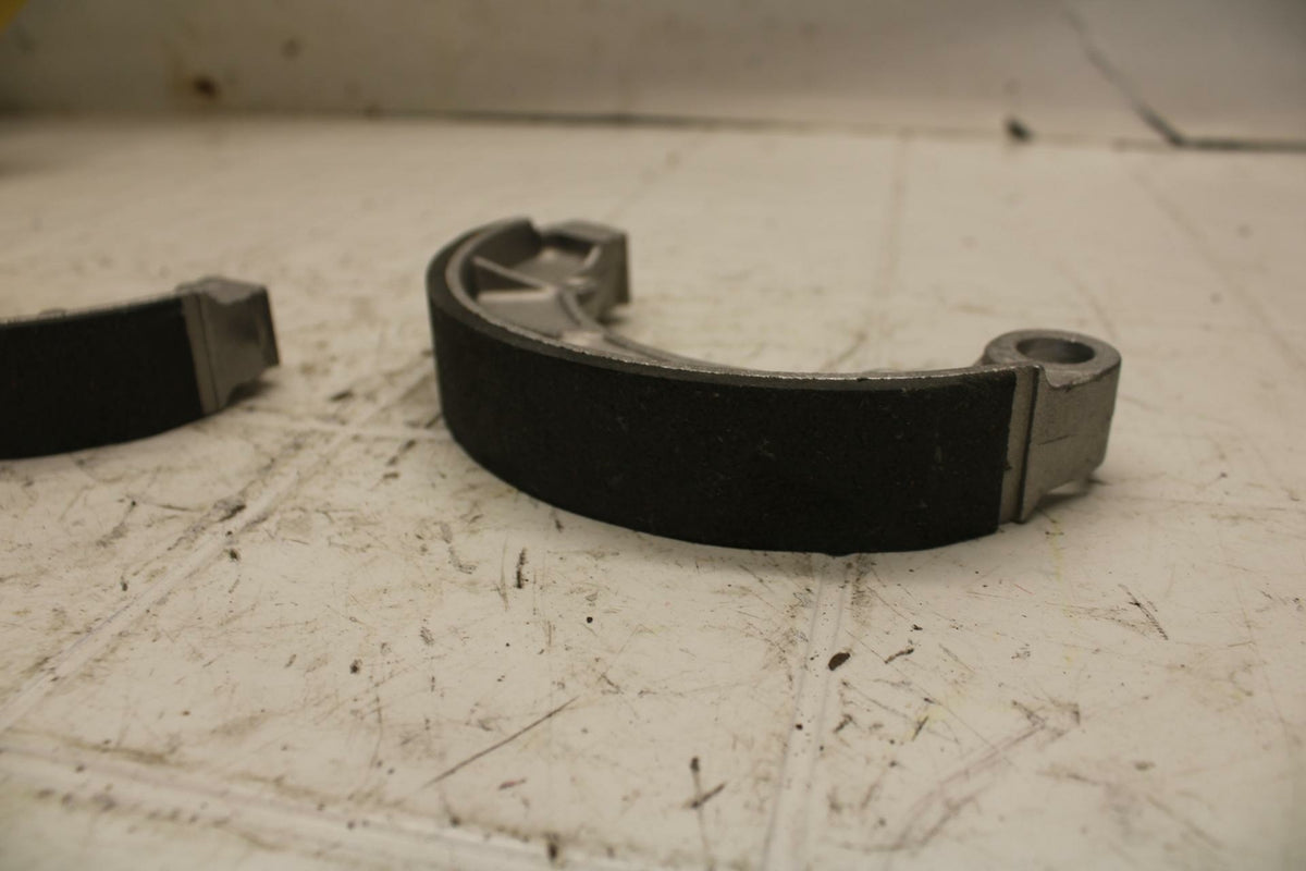 72 HONDA CB500 K1 REAR BACK BRAKE SHOE BB24