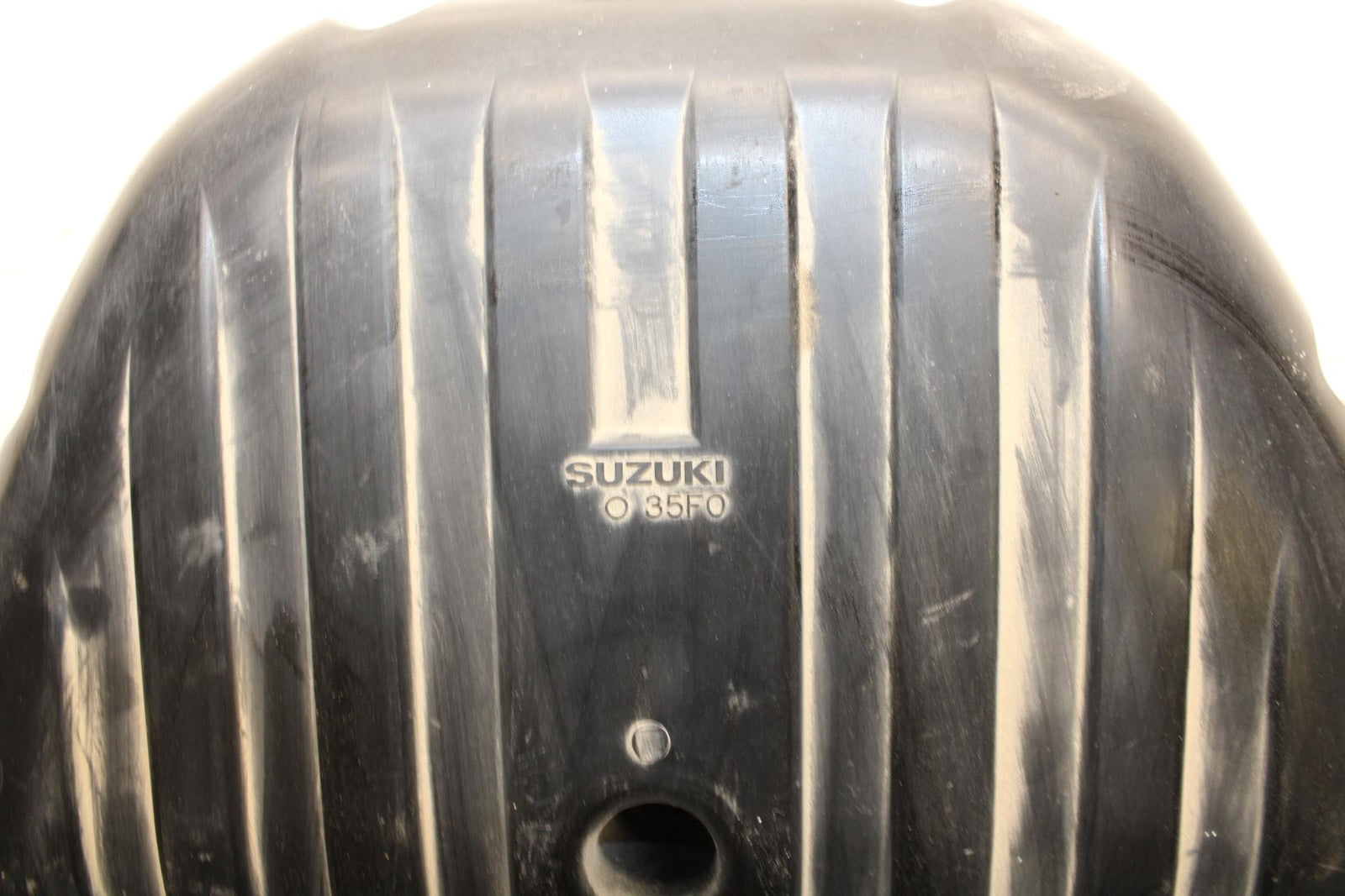 2001 Suzuki GSXR600 AIRBOX AIR INTAKE FILTER BOX 13700-39F00 BB59