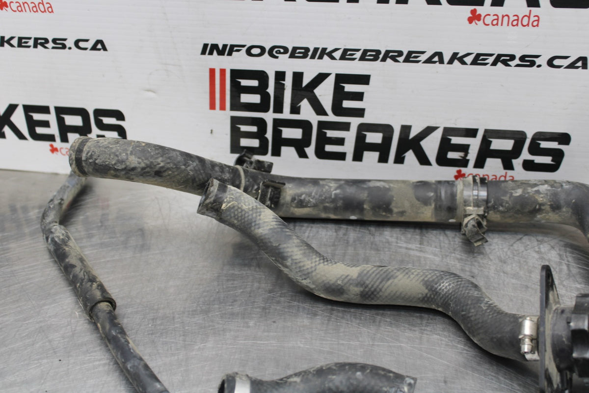 15 SUZUKI BOULEVARD C50 RADIATOR HOSES ENGINE COOLANT WATER PIPES HOSES BB775