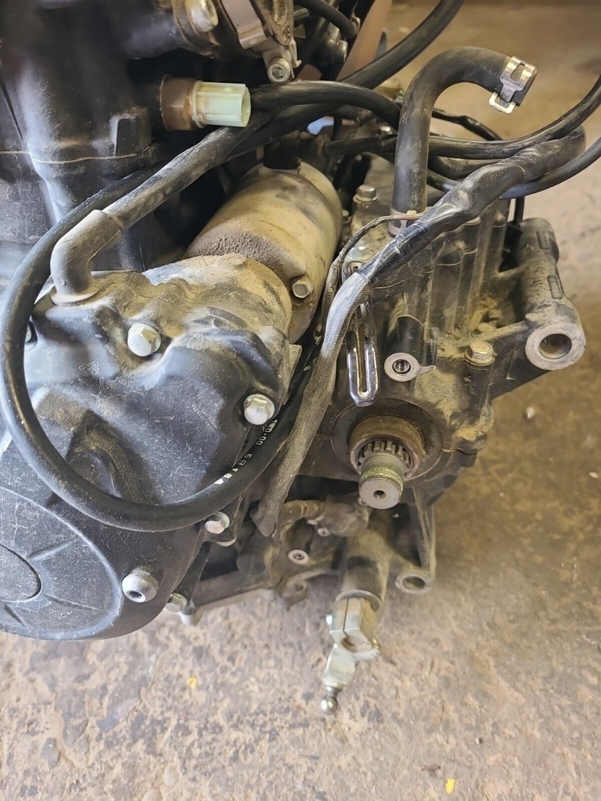 2015 Yamaha YZF R3 ENGINE MOTOR 1WD-E5150-20-00 BB526