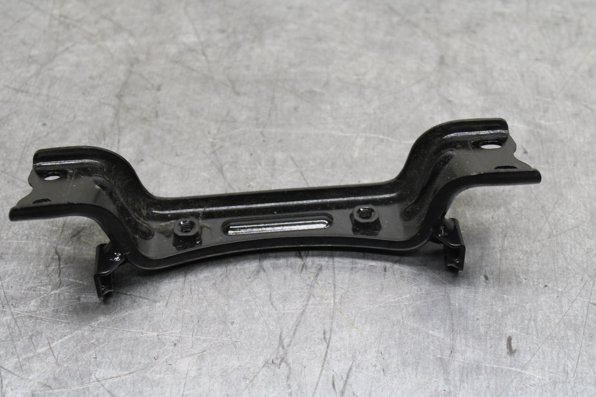 19-22 KAWASAKI Z400 GAS TANK FUEL CELL PETROL RESERVOIR BRACKET MOUNT BB738