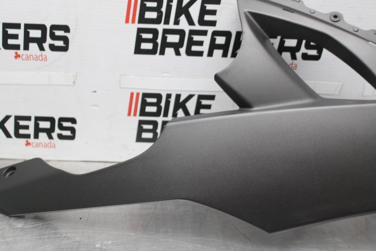 08 KAWASAKI NINJA ZX10R RIGHT LOWER BOTTOM BELLY SIDE FAIRING COWL  BB902