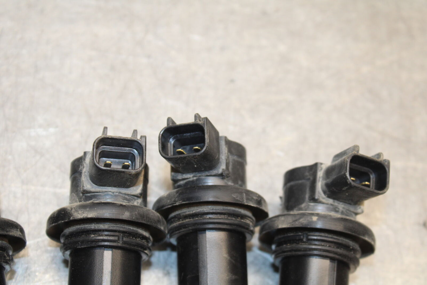 07-08 YAMAHA YZF R1 IGNITION COILS COIL SPARK PLUG CAPS 4C8-82310-00-00  BB675