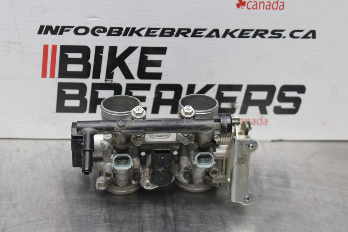 17-18 YAMAHA YZF R3 MAIN FUEL INJECTORS / THROTTLE BODIES BB788