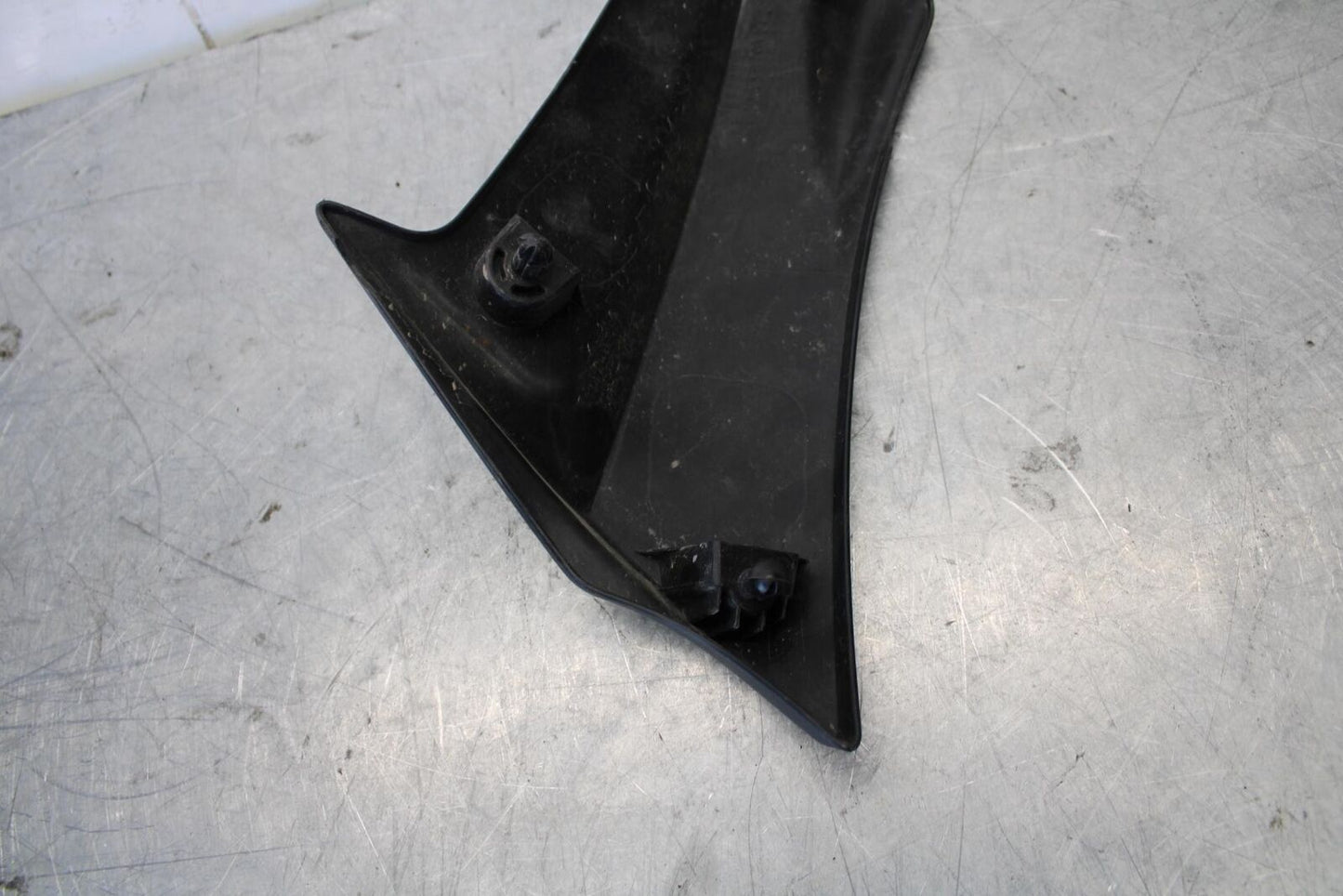 15-21 SUZUKI GSXR600 RIGHT MID UPPER SIDE FAIRING COWL PLASTIC BB437