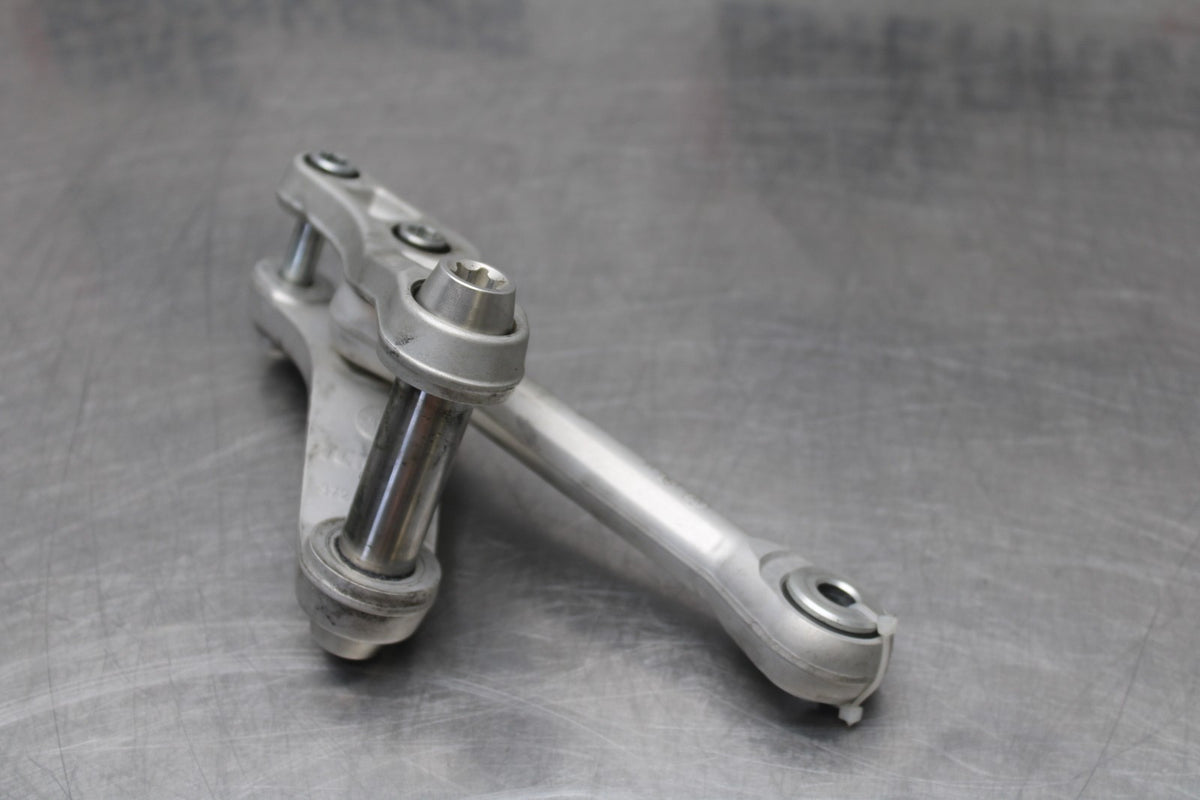 16 DUCATI 959 PANIGALE REAR DOGBONE SHOCK LINKAGE LINK BB912