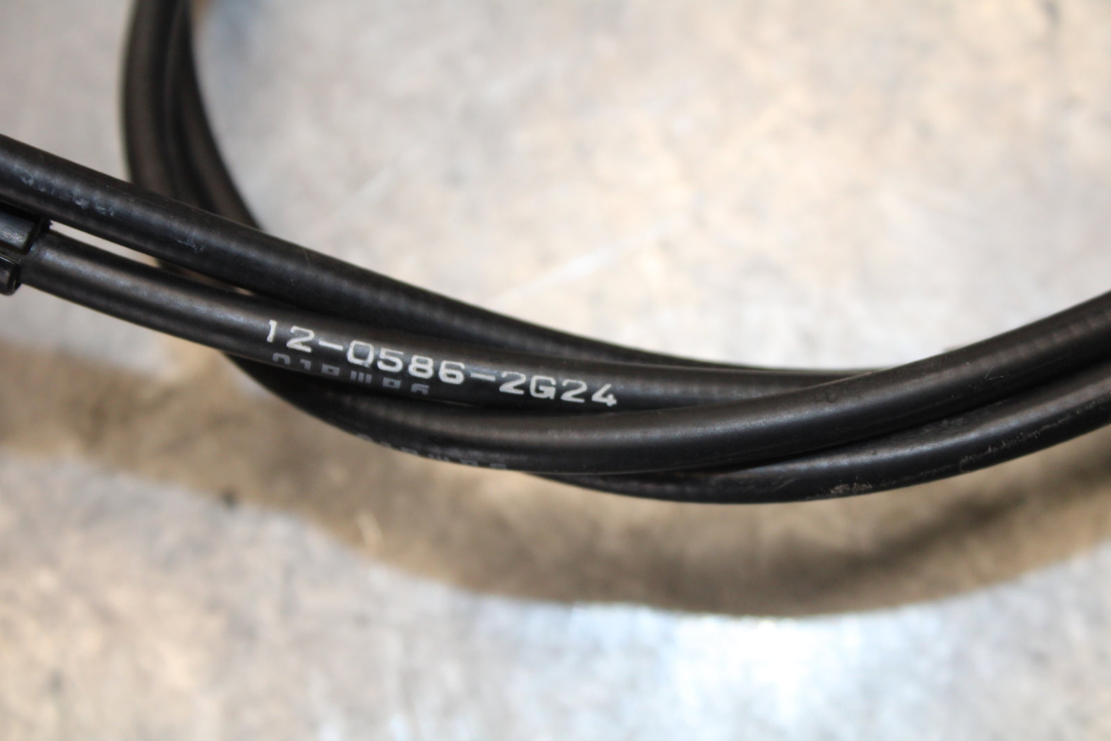 13-18 KAWASAKI NINJA ZX6R THROTTLE CABLE LINE HOUSING GUIDE BB682