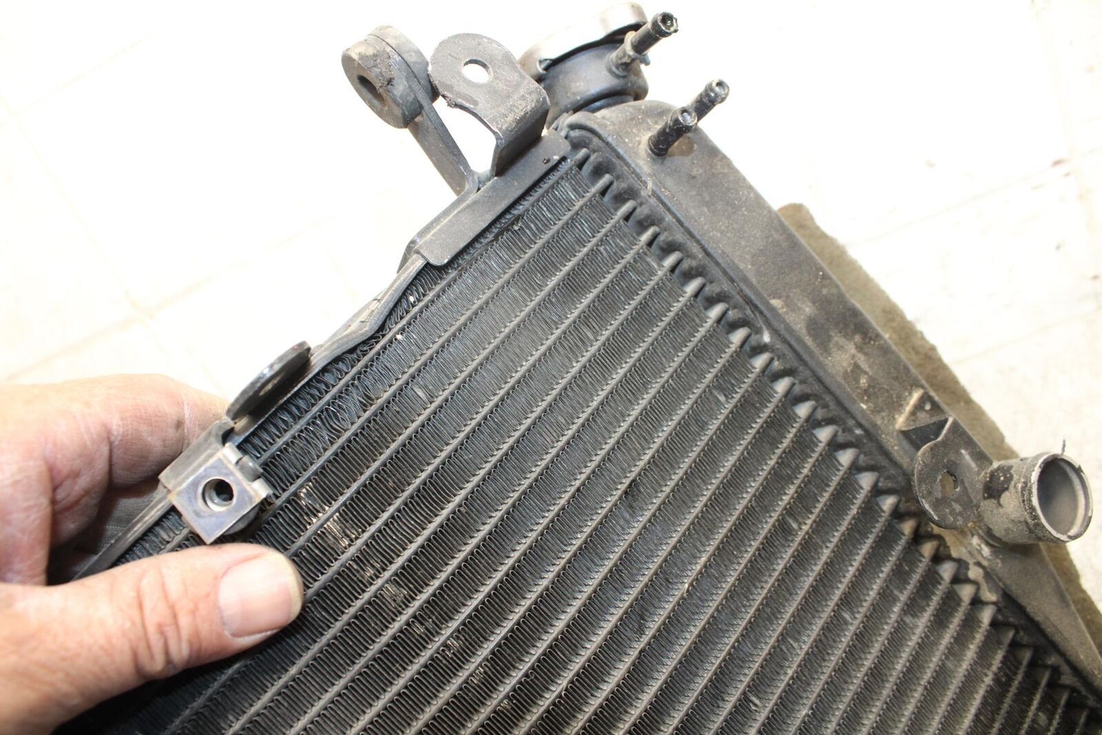 2003 Yamaha YZF R6 ENGINE RADIATOR MOTOR COOLER COOLING RADIATER BB539
