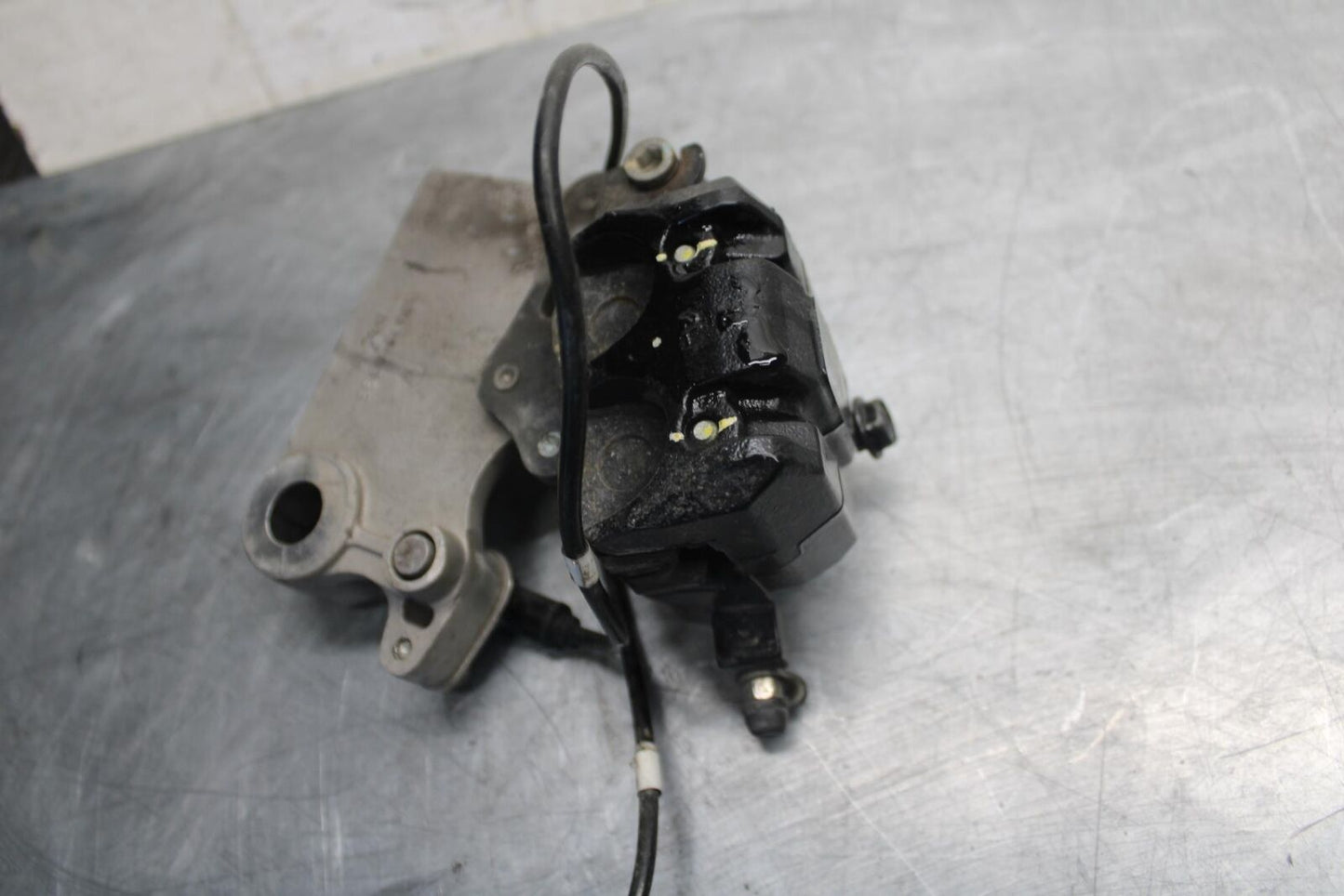 2015 Kawasaki Ninja 300 EX300B ABS REAR BACK BRAKE CALIPER W MOUNT BRACKET BB518