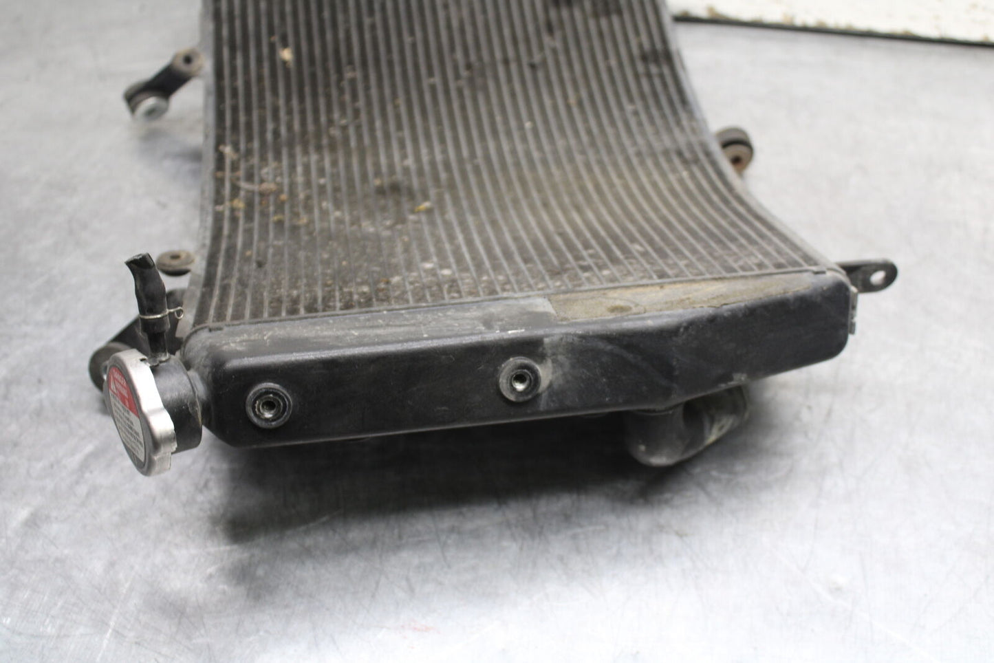 06 YAMAHA YZF R6 ENGINE RADIATOR MOTOR COOLER RADIATER 2C0-12461-00-00 BB716
