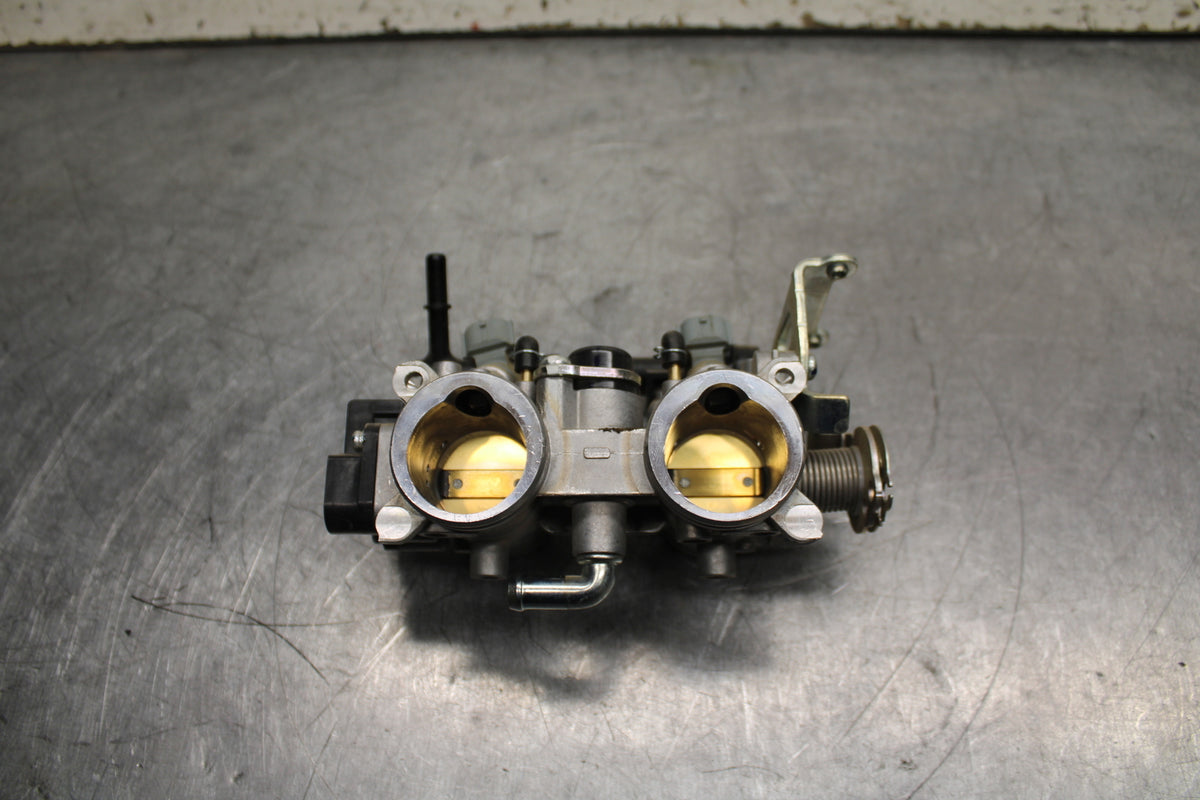 19-24 YAMAHA R3 MAIN FUEL INJECTORS / THROTTLE BODIES BB736