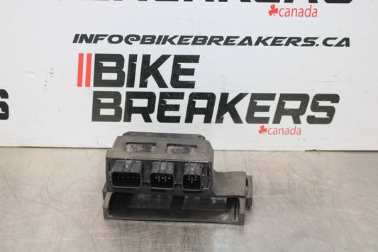 21-23 KAWASAKI NINJA ZX6R RELAY ASSEMBLY FUSE BOX BB179